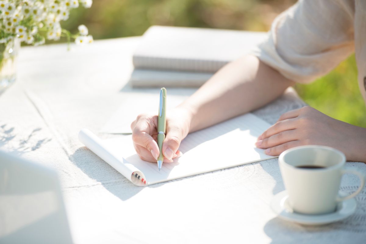 紙にいつもどおり書く